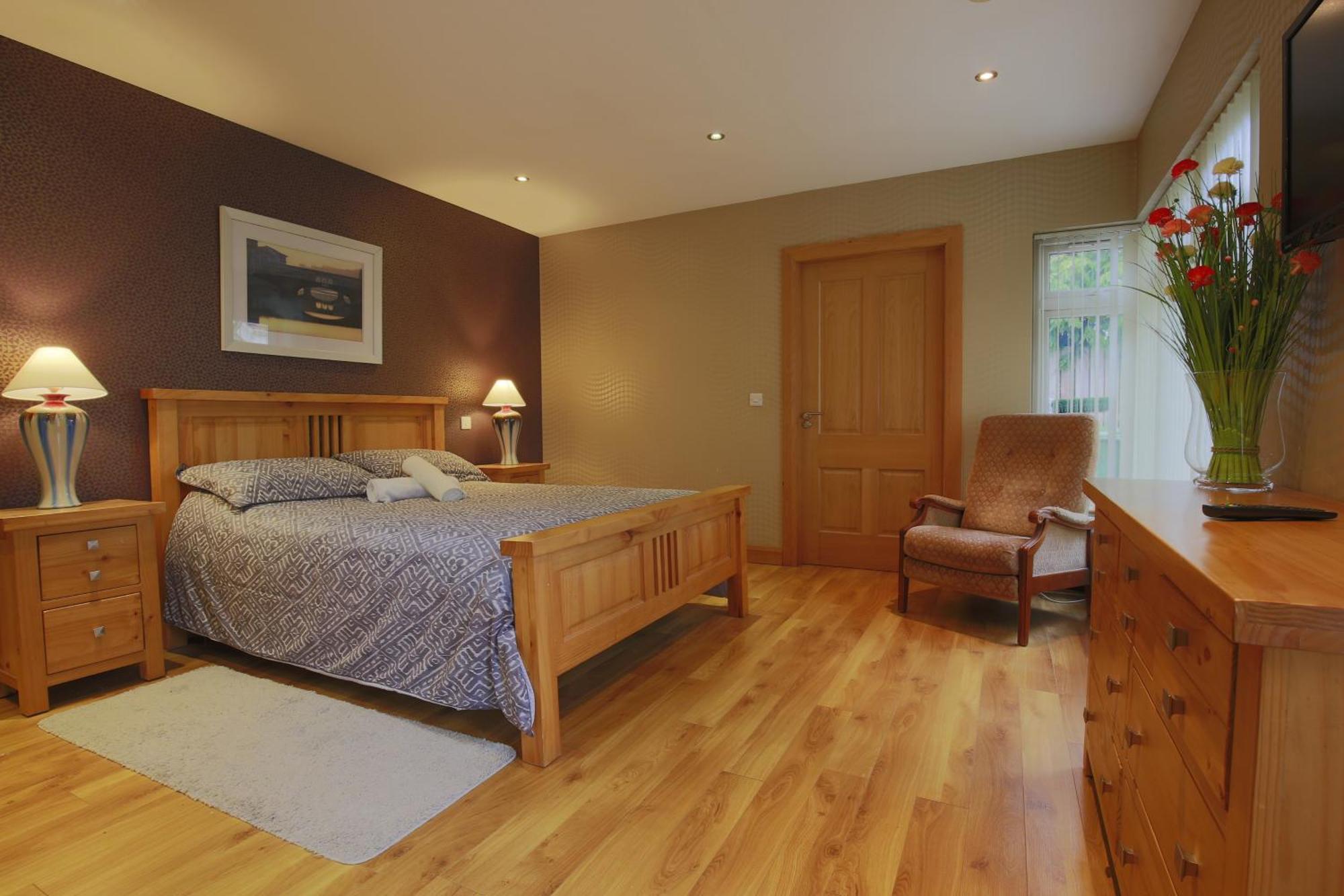 Spacious 4 Bedroom Home - 5 Min Walk To Town Enniskillen Eksteriør billede